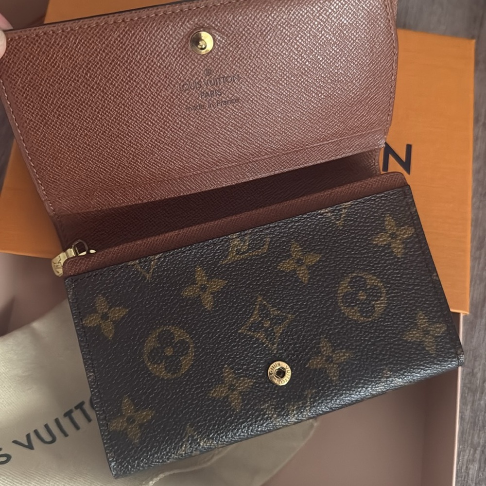 Louis Vuitton Brown Monogram Wallet -Authentic - Picture 6 of 15